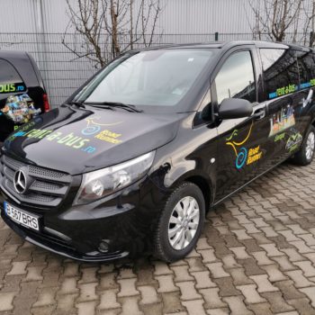 rent a bus brasov: road runner