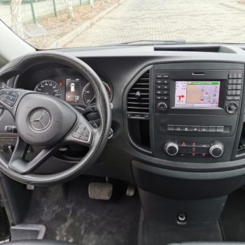 rent a bus brasov: road runner
