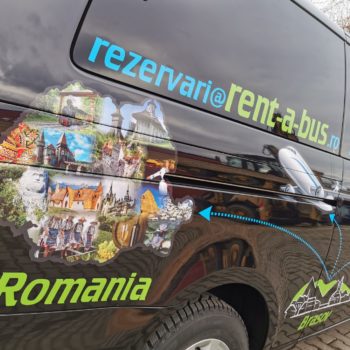 rent a bus brasov: road runner